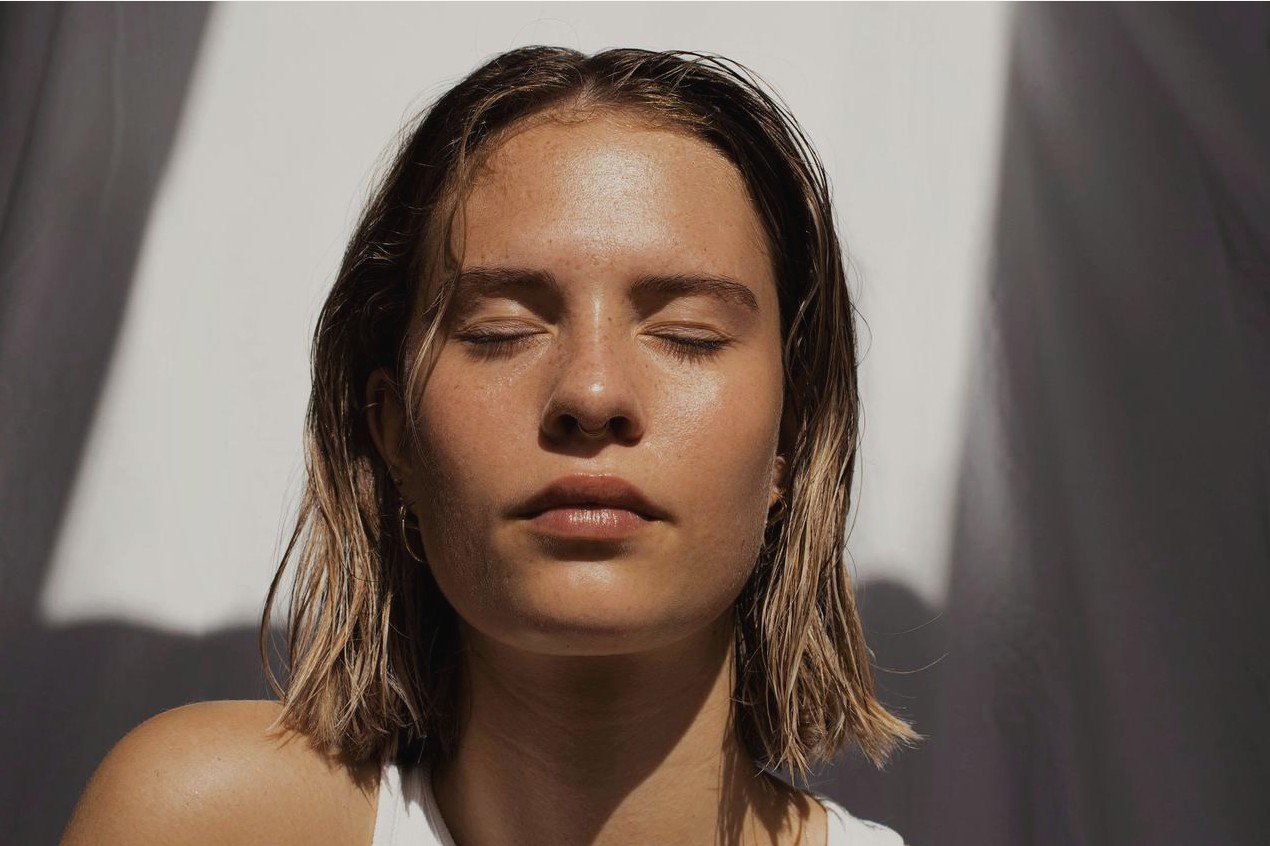 مراجعة لاعب